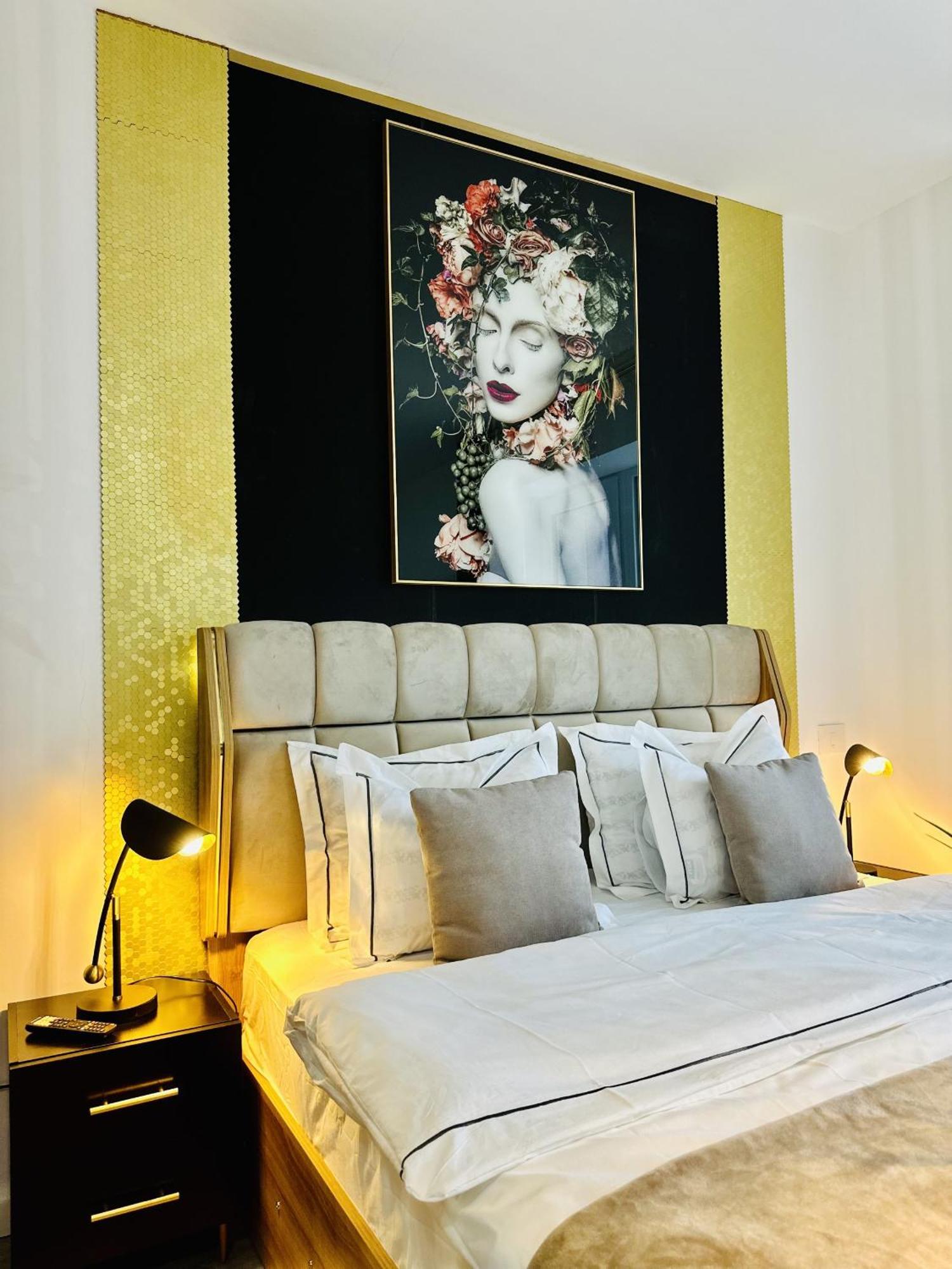 Luxroom In Greenfuture 锡纳亚 外观 照片